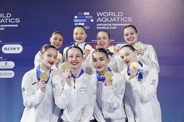 Казахстан – в числе лидеров этапа Кубка мира  по артистическому плаванию в Медельине 